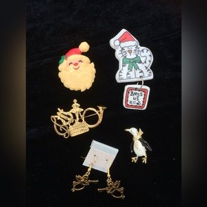 Lot of 5 Vintage Christmas Brooches/Earrings